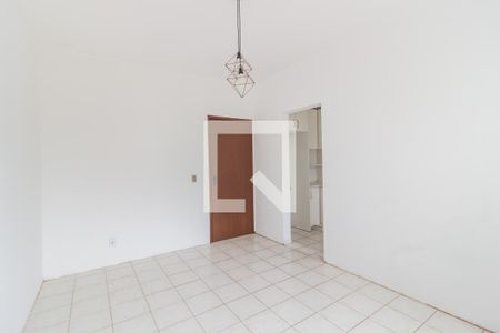 Sala  de apartamento para alugar com 2 quartos, 48m² em Serraria, São José