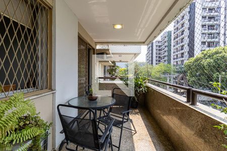 Sala Varanda de apartamento à venda com 2 quartos, 88m² em Grajaú, Rio de Janeiro