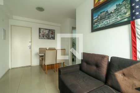 Sala de apartamento à venda com 2 quartos, 48m² em Jardim Itu, Porto Alegre