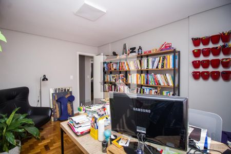 Escritório de apartamento à venda com 3 quartos, 120m² em Boa Viagem, Belo Horizonte