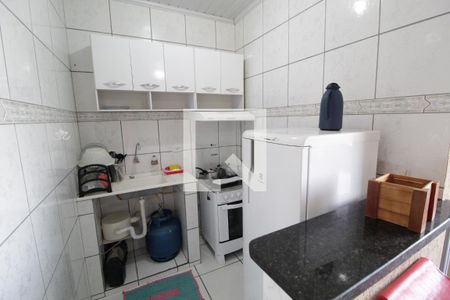 Cozinha de casa de condomínio para alugar com 1 quarto, 18m² em Osvaldo Rezende, Uberlândia