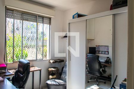 Quarto 1 de apartamento à venda com 2 quartos, 48m² em Cristal, Porto Alegre