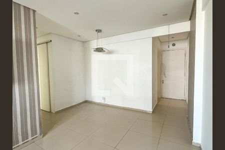 Sala de apartamento para alugar com 2 quartos, 57m² em Piqueri, São Paulo