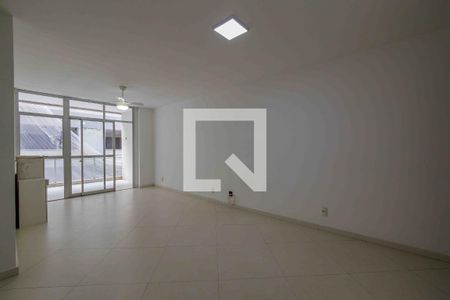 Sala de apartamento para alugar com 3 quartos, 90m² em Recreio dos Bandeirantes, Rio de Janeiro