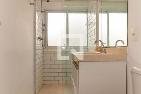 Banheiro de apartamento para alugar com 1 quarto, 45m² em Itaim Bibi, São Paulo