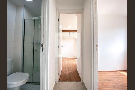 Corredor de apartamento para alugar com 2 quartos, 32m² em Jardim Celeste, São Paulo