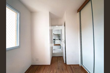 Corredor de apartamento para alugar com 2 quartos, 32m² em Jardim Celeste, São Paulo