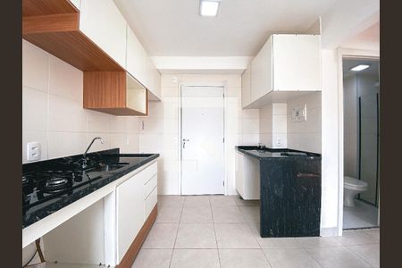 Cozinha de apartamento para alugar com 2 quartos, 32m² em Jardim Celeste, São Paulo