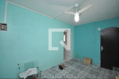 Quarto 2 de casa para alugar com 3 quartos, 80m² em Chácara São João, São Paulo