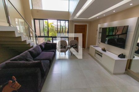 Sala de casa à venda com 5 quartos, 265m² em Camboinhas, Niterói