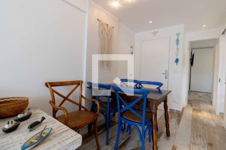 Sala de apartamento para alugar com 2 quartos, 62m² em Jardim Las Palmas, Guarujá