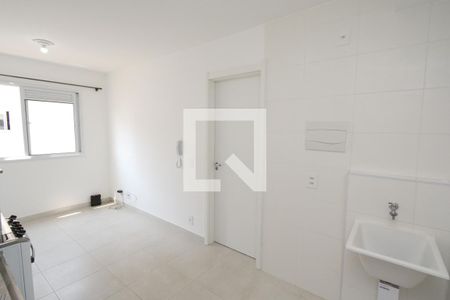 Sala/Cozinha de apartamento para alugar com 1 quarto, 32m² em Jardim Cidália, São Paulo