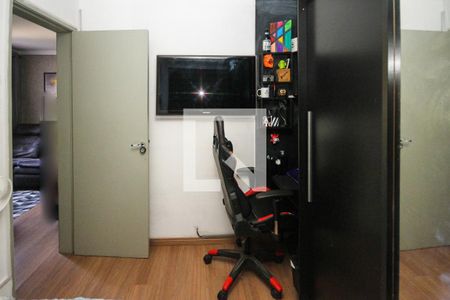 Quarto de apartamento à venda com 2 quartos, 43m² em Jardim Ângela (zona Leste), São Paulo