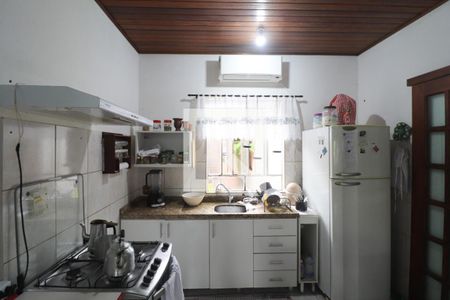 Cozinha 2 de casa à venda com 4 quartos, 150m² em Feitoria, São Leopoldo