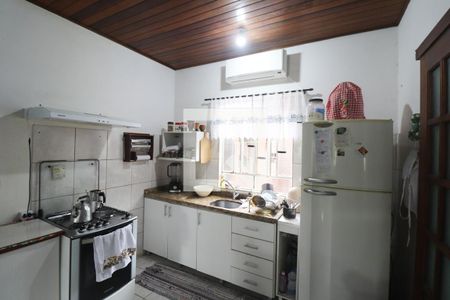 Cozinha 2 de casa à venda com 4 quartos, 150m² em Feitoria, São Leopoldo