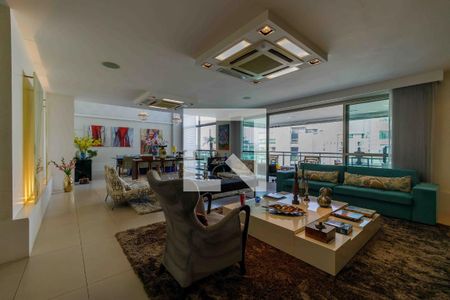 Sala de apartamento à venda com 4 quartos, 396m² em Barra da Tijuca, Rio de Janeiro