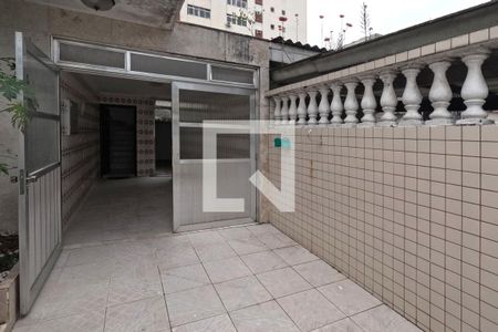 Entrada e Garagem de casa para alugar com 3 quartos, 176m² em Boqueirão, Santos