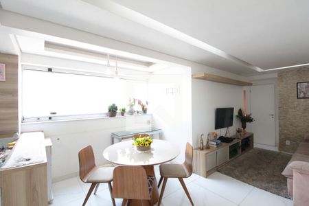 Sala de apartamento à venda com 3 quartos, 84m² em Heliópolis, Belo Horizonte