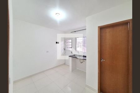 Cozinha  de kitnet/studio para alugar com 1 quarto, 30m² em Vila Ipojuca, São Paulo