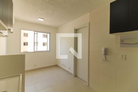 Sala/Cozinha de apartamento para alugar com 1 quarto, 24m² em Brás, São Paulo