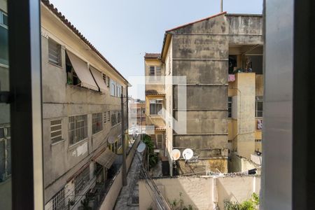 Vista do Quarto 1 de apartamento para alugar com 2 quartos, 67m² em Olaria, Rio de Janeiro