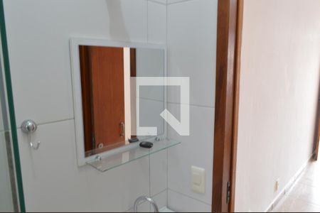 Banheiro de kitnet/studio para alugar com 1 quarto, 35m² em Pechincha, Rio de Janeiro