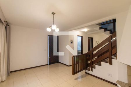 Sala de casa para alugar com 3 quartos, 270m² em Jardim das Américas, Curitiba