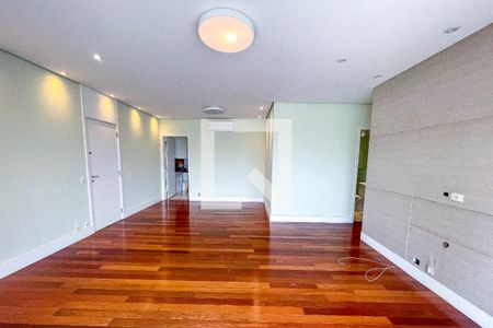 Sala de apartamento para alugar com 4 quartos, 140m² em Pinheiros, São Paulo