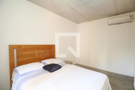 Quarto  de apartamento à venda com 1 quarto, 70m² em Vila Suzana, São Paulo