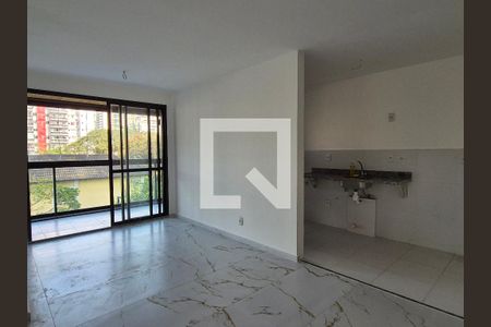 Sala de apartamento para alugar com 2 quartos, 75m² em Recreio dos Bandeirantes, Rio de Janeiro