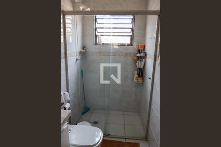 Casa à venda com 198m², 4 quartos e 4 vagas Casa à venda com 198m², 4 quartos e 4 vagasBanheiro