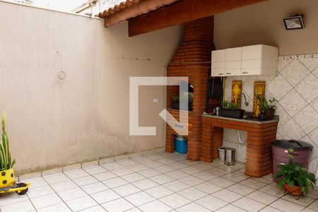 Casa à venda com 198m², 4 quartos e 4 vagas Casa à venda com 198m², 4 quartos e 4 vagasÁrea comum