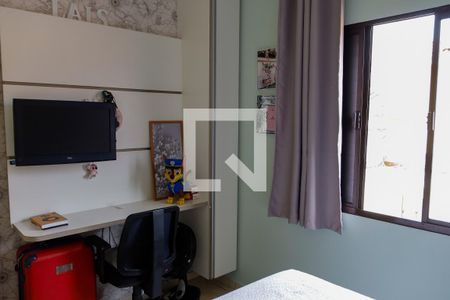 Casa à venda com 198m², 4 quartos e 4 vagas Casa à venda com 198m², 4 quartos e 4 vagasQuarto 2