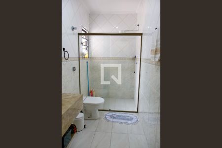 Casa à venda com 198m², 4 quartos e 4 vagas Casa à venda com 198m², 4 quartos e 4 vagasBanheiro da Suíte 4