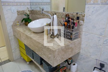 Casa à venda com 198m², 4 quartos e 4 vagas Casa à venda com 198m², 4 quartos e 4 vagasBanheiro da Suíte 4