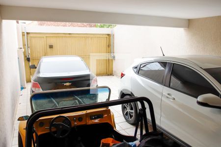 Casa à venda com 198m², 4 quartos e 4 vagas Casa à venda com 198m², 4 quartos e 4 vagasGaragem