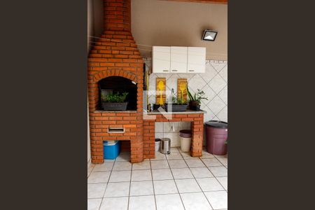 Casa à venda com 198m², 4 quartos e 4 vagas Casa à venda com 198m², 4 quartos e 4 vagasÁrea comum - Churrasqueira