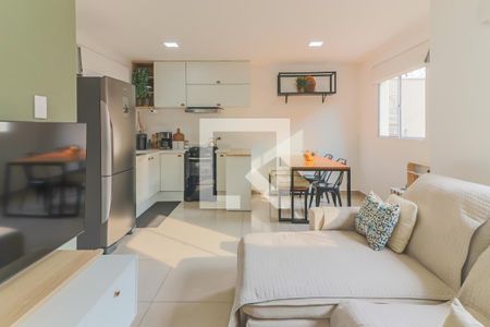 Sala / Cozinha de casa à venda com 2 quartos, 70m² em Jardim Esmeralda, São Paulo