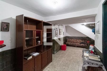 Sala 3 de casa à venda com 6 quartos, 238m² em Novo Glória, Belo Horizonte