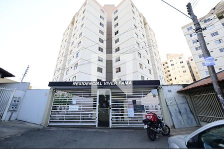 Fachada de apartamento para alugar com 3 quartos, 70m² em Vila São Luiz, Goiânia