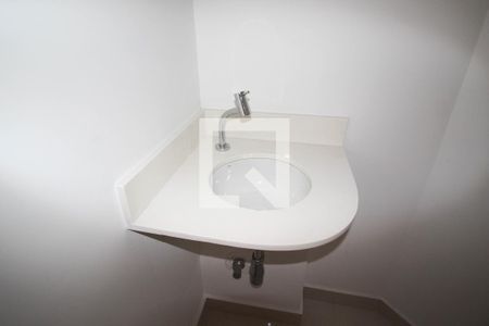 Lavabo de kitnet/studio à venda com 1 quarto, 55m² em Vila Nova Conceição, São Paulo