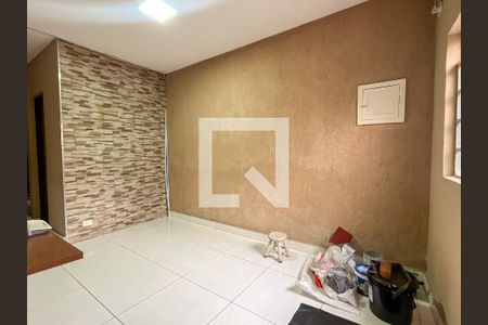 Sala de casa para alugar com 2 quartos, 60m² em Jardim do Tiro, São Paulo