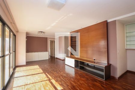 Sala de apartamento à venda com 2 quartos, 238m² em Vila Suzana, São Paulo