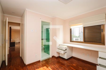 Suíte de apartamento à venda com 2 quartos, 238m² em Vila Suzana, São Paulo