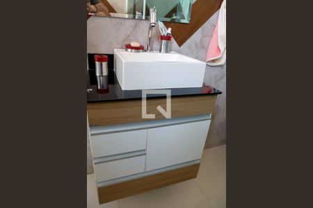 Casa à venda com 217m², 3 quartos e 2 vagas Casa à venda com 217m², 3 quartos e 2 vagasBanheiro da Suíte 3