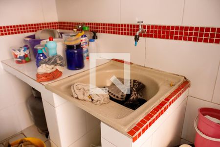 Casa à venda com 217m², 3 quartos e 2 vagas Casa à venda com 217m², 3 quartos e 2 vagasLavanderia