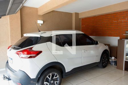 Casa à venda com 217m², 3 quartos e 2 vagas Casa à venda com 217m², 3 quartos e 2 vagasGaragem