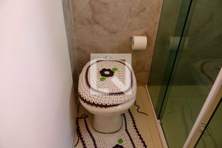 Casa à venda com 217m², 3 quartos e 2 vagas Casa à venda com 217m², 3 quartos e 2 vagasBanheiro da Suíte 2