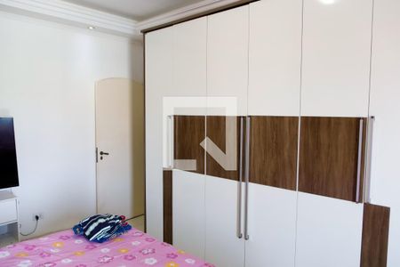 Casa à venda com 217m², 3 quartos e 2 vagas Casa à venda com 217m², 3 quartos e 2 vagasQuarto 3 - Suíte