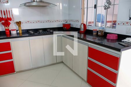 Casa à venda com 217m², 3 quartos e 2 vagas Casa à venda com 217m², 3 quartos e 2 vagasCozinha
